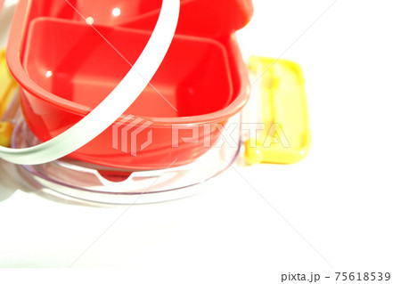 蓋のパッキンをはずし分解した弁当箱 75618539