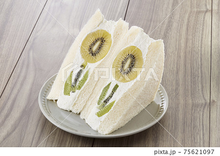 フルーツフラワーサンド　フルーツサンド 75621097