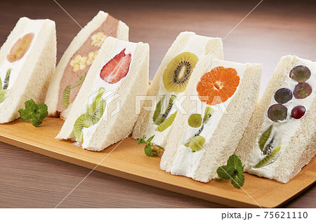 フルーツフラワーサンド　フルーツサンド 75621110