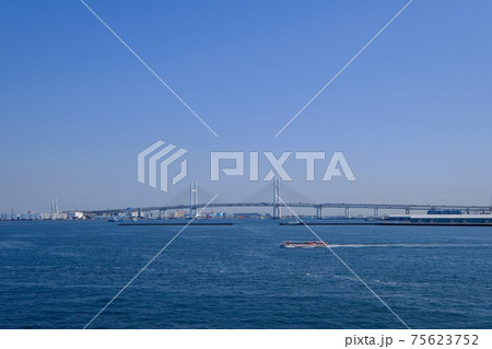 神奈川県横浜市みなとみらい 75623752