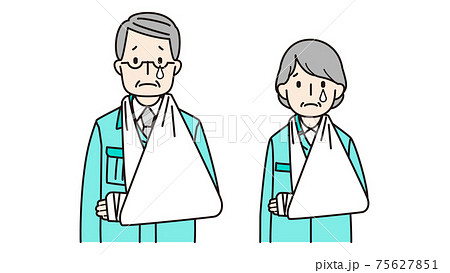 作業服を着た、怪我をしているシニアの男女 75627851