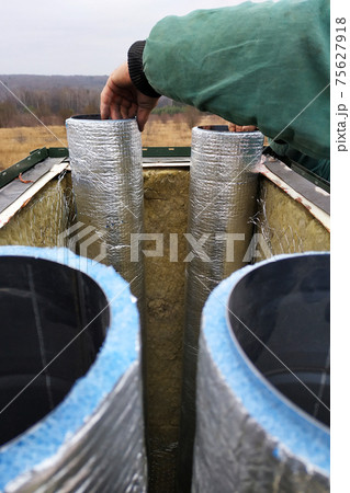 Cooling, air conditioning and ventilation system in the house, fission of ventilation pipes. 75627918