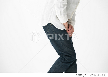 頻尿イメージ　男性 75631944