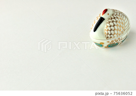 鶴の香炉 75636052