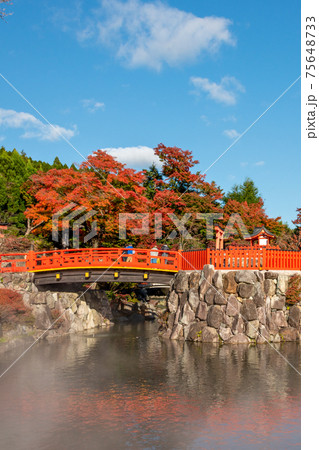 大阪府箕面市にある勝尾寺の紅葉の写真素材