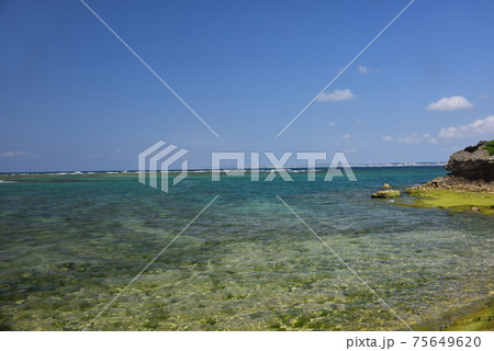 沖縄 浦添西海岸カーミージーの風景 75649620