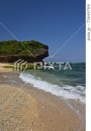 沖縄 浦添西海岸カーミージーの風景 75649769