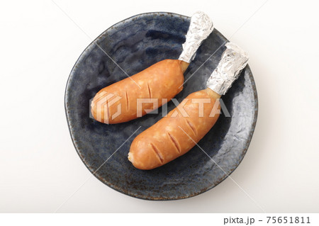 骨付きウィンナー 75651811