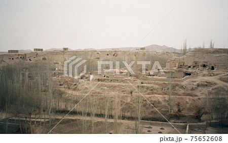 1991年3月当時の「交河故城 遺跡」（新疆ウイグル自治区トルファン 西部／中華人民共和国） 75652608
