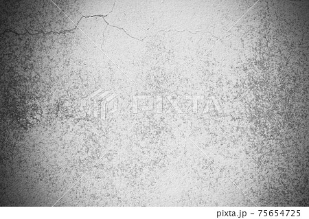 古いコンクリートの壁のアップ 75654725