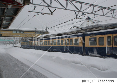 冬の北しなの線115系電車（長野⇔妙高高原） 75655499