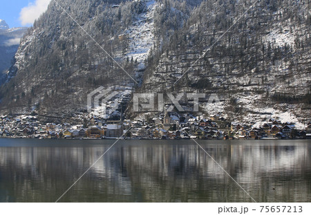 lakeview of hallstatt see 75657213