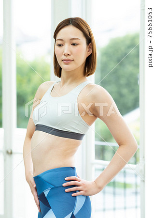 健康的なきれいなウエスト 健康的なきれいなウエスト 75661053