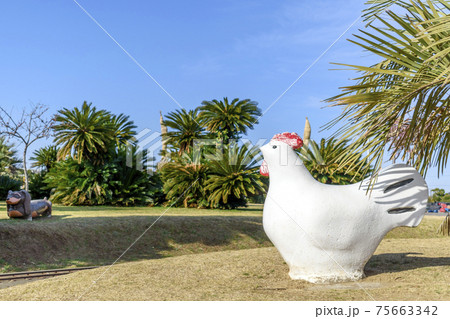 蓮沼海浜公園 ヤシの木とにわとりのベンチ 蓮沼海浜公園 ヤシの木とにわとりのベンチ 75663342