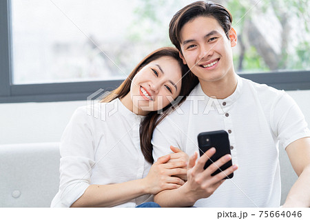 Couple at home Couple at home 75664046