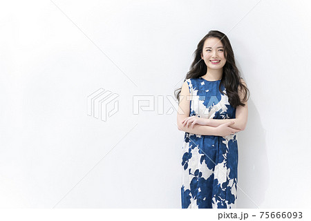 ビューティーイメージ  女性　美白 75666093