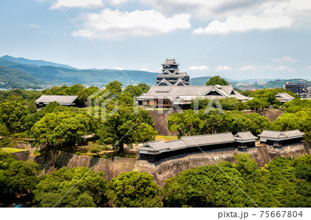 The Majestic Kumamoto Castle in Kyushu, Japan 75667804