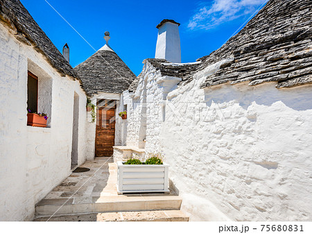 Alberobello, Puglia, Italy 75680831
