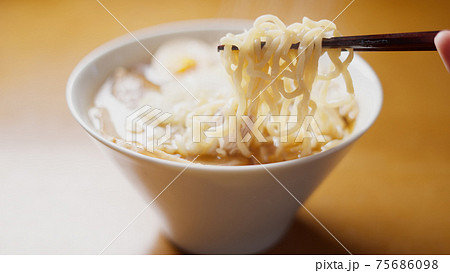 醤油ラーメン　イメージ 75686098