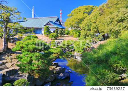 【徳島県】晴天下の徳島城 表御殿庭園 【徳島県】晴天下の徳島城 表御殿庭園 75689227