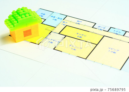 住宅、マイホームのイメージ画像 75689795