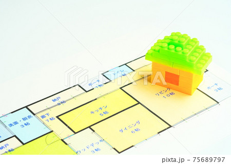 住宅、マイホームのイメージ画像 住宅、マイホームのイメージ画像 75689797
