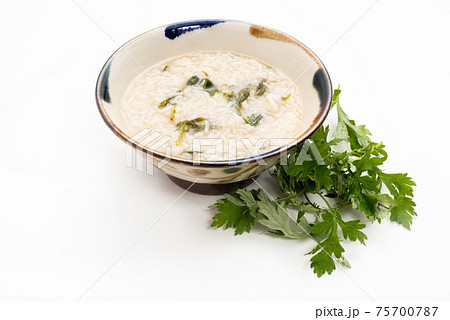 フーチーバージューシーとフーチバー　よもぎ雑炊とヨモギ 75700787