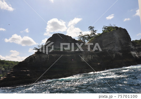 伊豆半島（西伊豆町堂ヶ島） 75701100