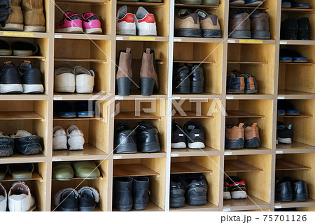 靴箱 靴箱 75701126