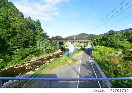 2020年夏、盛駅から釜石駅までの三陸鉄道リアス線からの車窓風景 75701750
