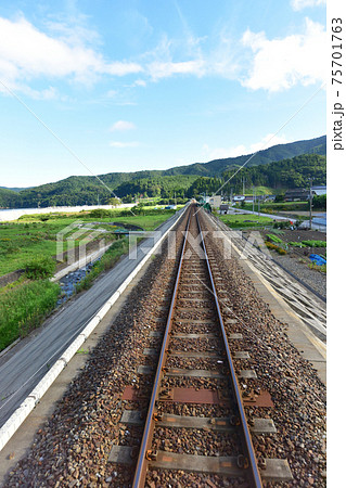 2020年夏、盛駅から釜石駅までの三陸鉄道リアス線からの車窓風景 75701763