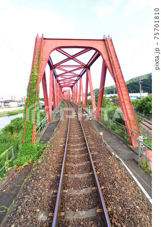 2020年夏、盛駅から釜石駅までの三陸鉄道リアス線からの車窓風景 75701810