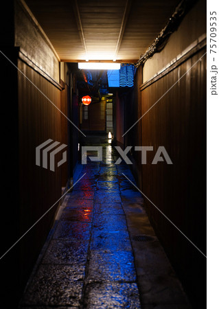 《京都府》祇園・花見小路 75709535