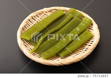 茎わかめのきんぴら 茎わかめのきんぴら 75711647