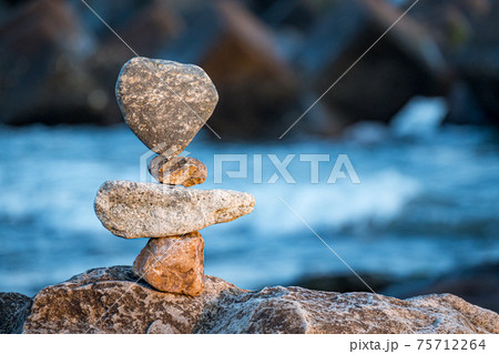 屋外ロックバランシング 屋外ロックバランシング 75712264