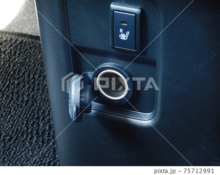 自動車のアクセサリーソケット 75712991