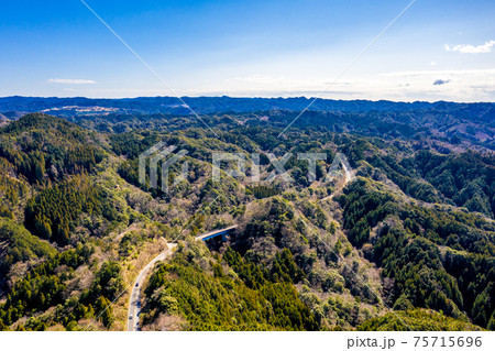 春の房総スカイライン ※太平洋方向（千葉県君津市） 75715696