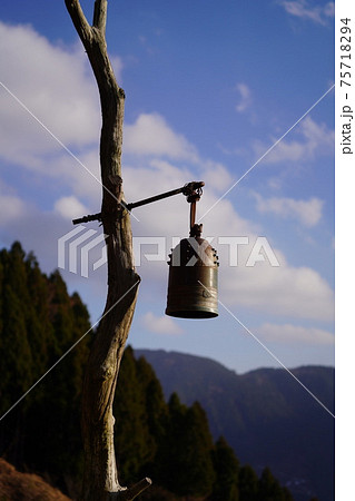 山奥の半鐘 山奥の半鐘 75718294