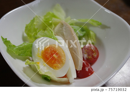 とても美味しい日本の料理 とても美味しい日本の料理 75719032