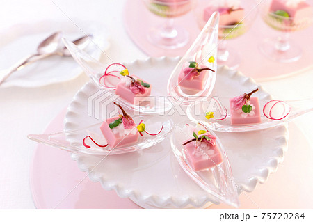 さくら豆腐　おうちでお花見 75720284