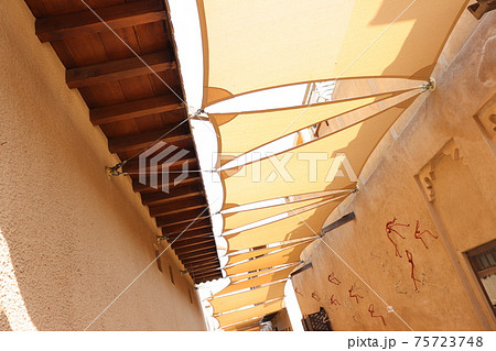 オールドドバイの街並 75723748