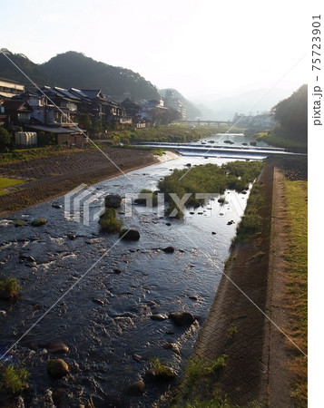 三朝温泉の川原 75723901