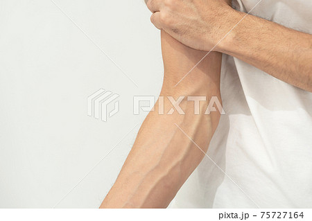 血管　男性　右腕 75727164
