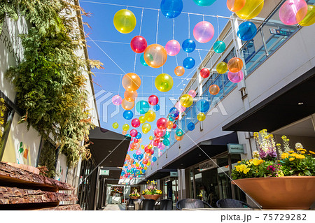 星が丘テラスの浮かぶ風船、フローティングバブルス〈愛知県名古屋市〉 星が丘テラスの浮かぶ風船、フローティングバブルス〈愛知県名古屋市〉 75729282