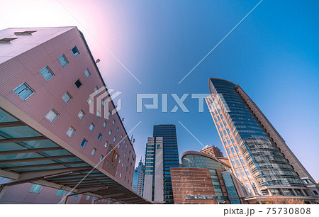 日本の川崎都市景観　川崎駅前を望む 75730808