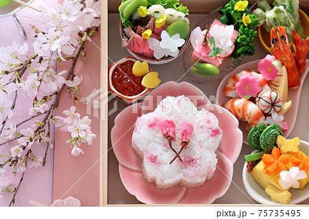 お花見ランチ お花見御膳 さくら御膳 桜御膳 おうちでお花見の写真素材