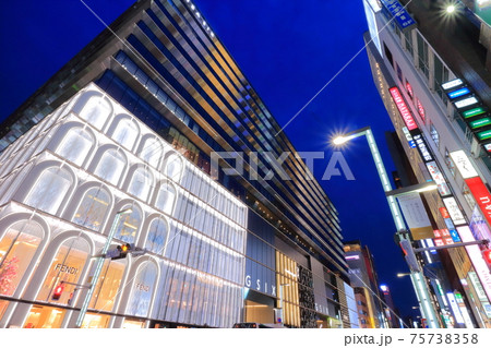 【東京都】GINZA SIXの夜景 75738358