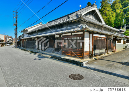 奈良　重伝建　大宇陀の町並み 75738618