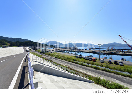 岩手県の重茂半島線、魹ヶ崎の風景 75740748