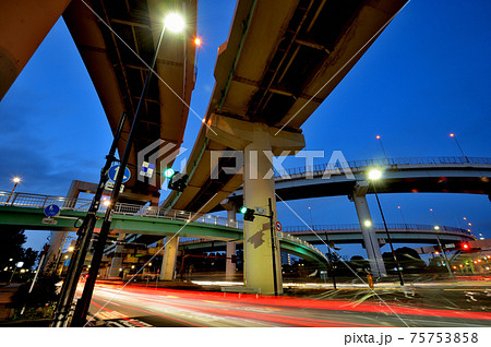 辰巳ジャンクションの風景 夜景 75753858